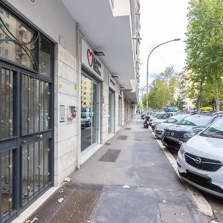 Apartament Teano House *