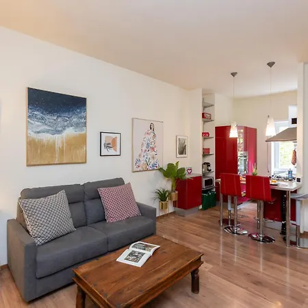 Teano House Apartament *