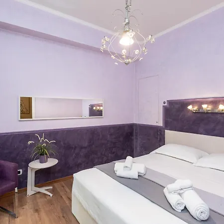 Teano House Apartament *